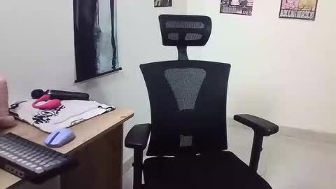 Snapshot of gigi_scott_ chatting on December 4, 2025, 1:48 am GIGI STCOTT online show from December 4, 2025, 1:48 am