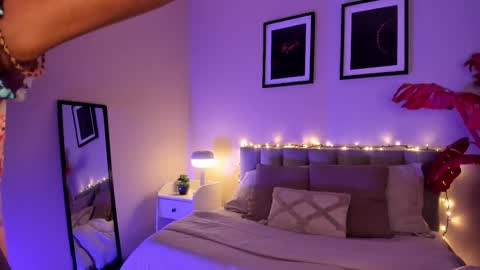 Snapshot of gigi_strawberry chatting on January 14, 2026, 4:40 am GIGI online show from January 14, 2026, 4:40 am