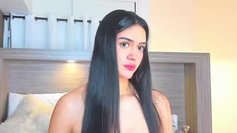 gigi wilden online show from November 18, 2025, 2:43 pm