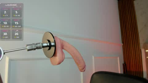 Gigi Doll online show from April 8, 2026, 11:10 am