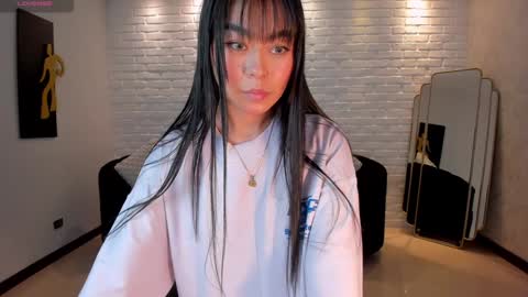 Snapshot of gigilee_ chatting on January 4, 2025, 8:16 pm GIGI online show from January 4, 2025, 8:16 pm