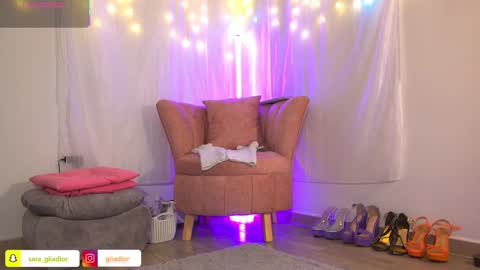 GiiaDior online show from November 14, 2025, 12:26 pm