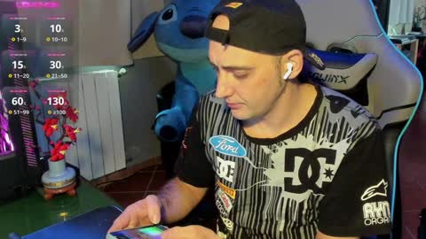 Snapshot of gil_gamesh90 chatting on January 25, 2025, 8:00 am Mirko online show from January 25, 2025, 8:00 am