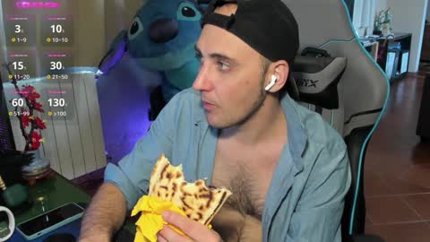 Snapshot of gil_gamesh90 chatting on February 1, 2025, 12:26 pm Mirko online show from February 1, 2025, 12:26 pm