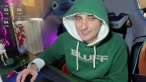 Snapshot of gil_gamesh90 chatting on February 16, 2025, 1:27 pm Mirko online show from February 16, 2025, 1:27 pm