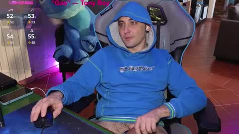 Snapshot of gil_gamesh90 chatting on March 7, 2025, 7:19 am Mirko online show from March 7, 2025, 7:19 am