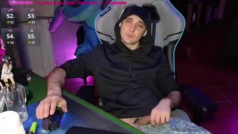 Snapshot of gil_gamesh90 chatting on March 12, 2025, 9:03 pm Mirko online show from March 12, 2025, 9:03 pm