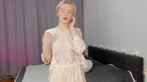 Snapshot of gin_yoon chatting on January 16, 2026, 6:17 am Gin online show from January 16, 2026, 6:17 am