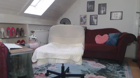 Gina online show from February 16, 2026, 1:07 pm