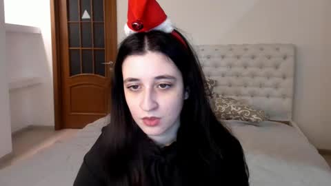 Kate online show from January 3, 2025, 10:52 am