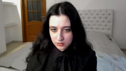 Kate online show from January 16, 2025, 3:46 pm