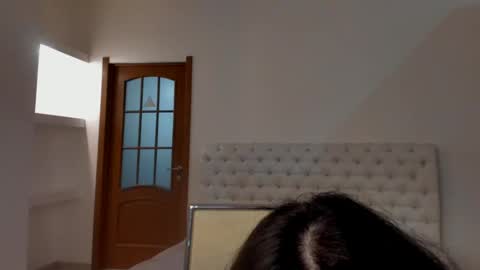 Kate online show from January 24, 2025, 3:13 pm