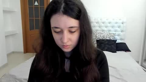 Kate online show from September 21, 2025, 8:16 am