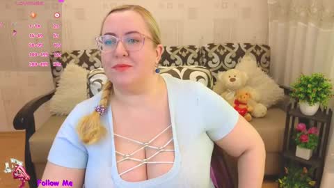 ginesia online show from February 13, 2025, 1:37 pm