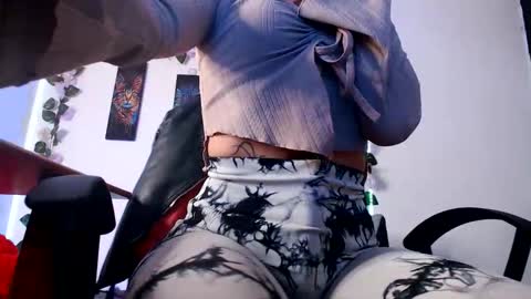 Ginger0124 online show from April 16, 2026, 8:09 pm