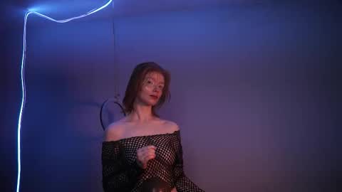        im expecting 350 thumbs up on my altar   online show from November 5, 2025, 10:21 pm