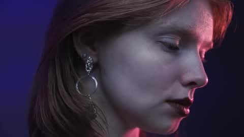        im expecting 350 thumbs up on my altar   online show from November 19, 2025, 10:10 pm