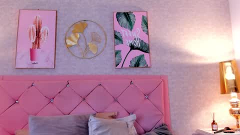 Snapshot of ginger_violetta chatting on February 2, 2025, 10:39 pm Ginger online show from February 2, 2025, 10:39 pm