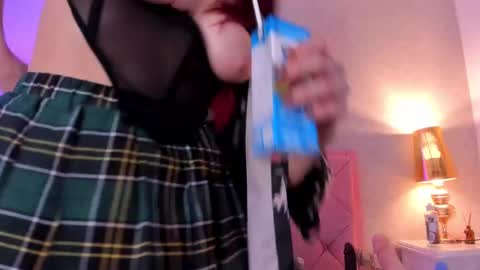 Snapshot of ginger_violetta chatting on February 19, 2025, 9:14 pm Ginger online show from February 19, 2025, 9:14 pm