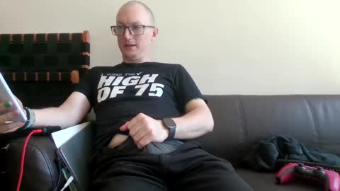 Snapshot of gingerbreaddan chatting on December 22, 2024, 2:28 am GingerbreadDan online show from December 22, 2024, 2:28 am