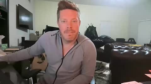 Snapshot of gingerzaddy chatting on October 30, 2025, 10:16 am gingerzaddy online show from October 30, 2025, 10:16 am