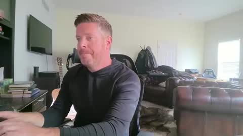 Snapshot of gingerzaddy chatting on November 2, 2025, 5:15 pm gingerzaddy online show from November 2, 2025, 5:15 pm