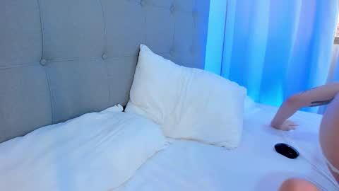 Snapshot of gintonicax chatting on October 17, 2025, 7:49 pm Ginevra online show from October 17, 2025, 7:49 pm