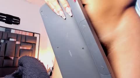 Snapshot of gio_gray chatting on February 17, 2026, 11:22 pm gio_gray online show from February 17, 2026, 11:22 pm