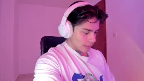 GioRusso online show from October 12, 2025, 6:40 pm