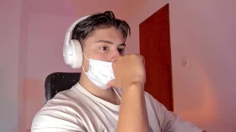 Snapshot of gio_russo chatting on January 9, 2026, 5:59 pm GioRusso online show from January 9, 2026, 5:59 pm