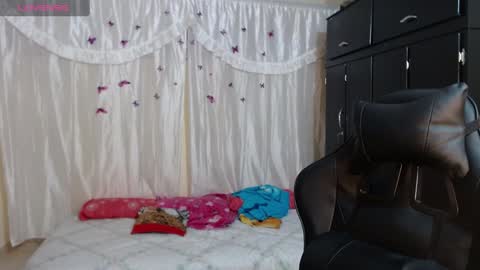 Mary online show from February 26, 2025, 1:43 am