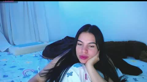 Snapshot of giorivera199 chatting on March 5, 2025, 7:27 am GIO RIVERA online show from March 5, 2025, 7:27 am