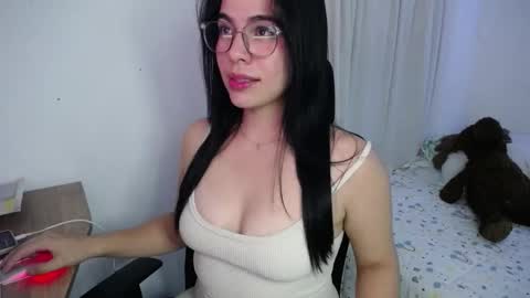 Snapshot of giorivera199 chatting on January 19, 2026, 6:39 am GIO RIVERA online show from January 19, 2026, 6:39 am