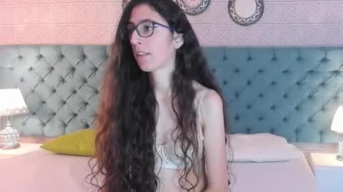 Snapshot of girafmusic chatting on January 17, 2026, 2:00 pm GirafMusic online show from January 17, 2026, 2:00 pm