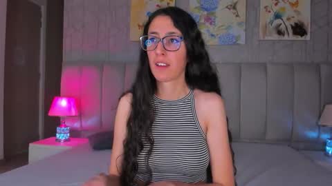 Snapshot of girafmusic chatting on February 1, 2026, 1:20 pm GirafMusic online show from February 1, 2026, 1:20 pm