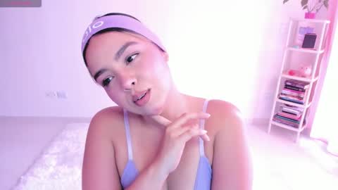 Alana online show from November 22, 2025, 2:16 pm