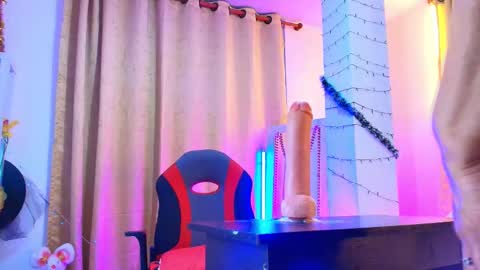 Girl Amada online show from December 4, 2025, 10:40 pm