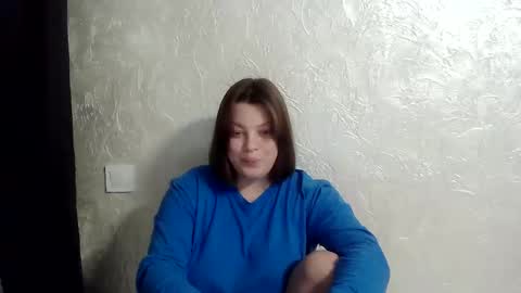 girl_leya online show from December 15, 2025, 9:08 pm