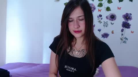 Snapshot of girl_naughty11 chatting on May 19, 2026, 7:31 pm Isabella online show from May 19, 2026, 7:31 pm