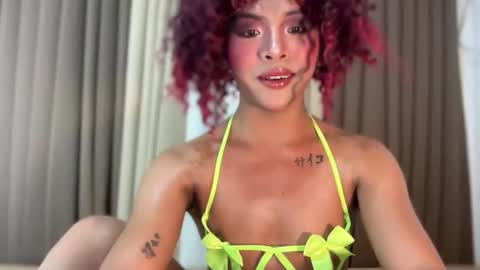 Snapshot of girlcock_dominantfucker chatting on January 9, 2026, 12:41 pm queen ronna online show from January 9, 2026, 12:41 pm