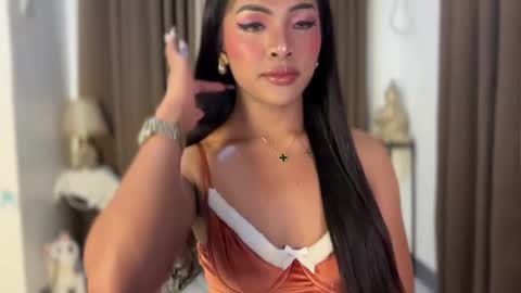 Snapshot of girlcock_dominantfucker chatting on February 1, 2026, 4:16 pm queen ronna online show from February 1, 2026, 4:16 pm