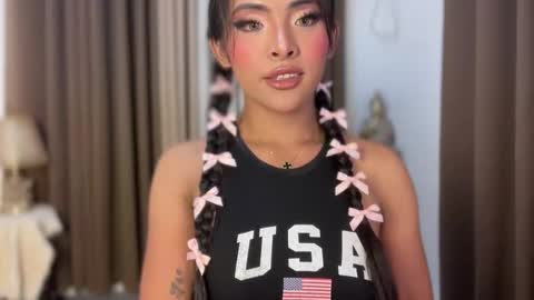 Snapshot of girlcock_dominantfucker chatting on March 9, 2026, 9:02 am queen ronna online show from March 9, 2026, 9:02 am