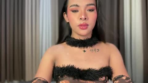 Snapshot of girlcock_dominantfucker chatting on June 22, 2026, 9:06 am queen ronna online show from June 22, 2026, 9:06 am