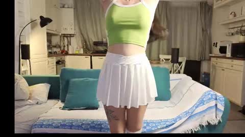 Snapshot of girlfrend10 chatting on January 12, 2026, 3:50 pm Girlfriend online show from January 12, 2026, 3:50 pm