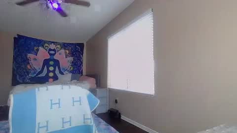 Jasmine online show from November 14, 2025, 5:55 pm