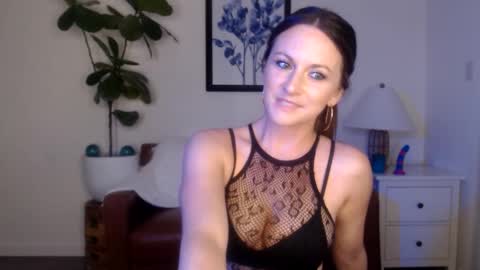 Snapshot of girlnexxxdoor chatting on March 1, 2026, 12:12 am Girlnexxxdoor online show from March 1, 2026, 12:12 am