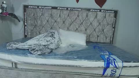 Snapshot of girlshot69z chatting on March 1, 2026, 3:52 am girlshot69z online show from March 1, 2026, 3:52 am