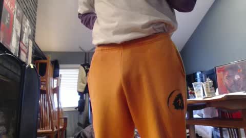 Snapshot of girthwayne chatting on December 11, 2024, 7:36 pm croyal09 online show from December 11, 2024, 7:36 pm