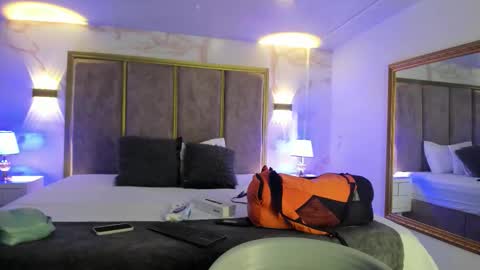 Snapshot of giselamaru chatting on March 7, 2026, 10:56 am online show from March 7, 2026, 10:56 am