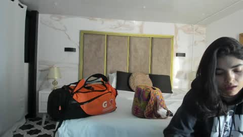 Snapshot of giselamaru chatting on March 18, 2026, 10:29 am online show from March 18, 2026, 10:29 am
